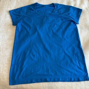 Pool Side Swiftly short sleeve size 16